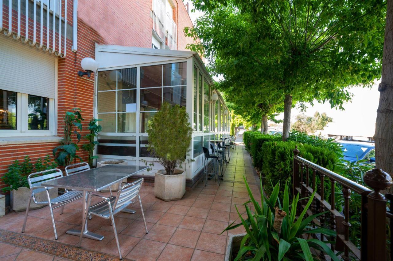 Hotel La Colina Херия Экстерьер фото