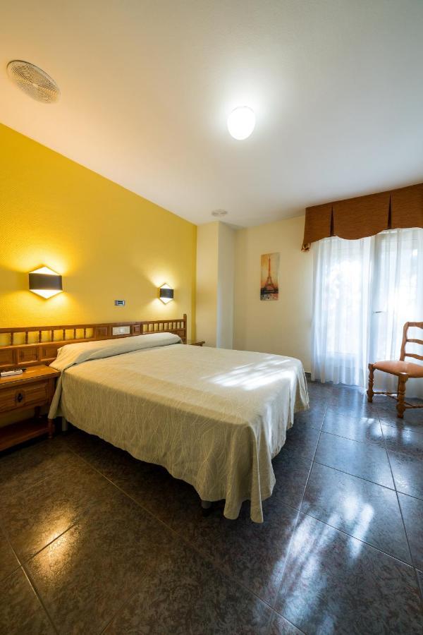Hotel La Colina Херия Экстерьер фото