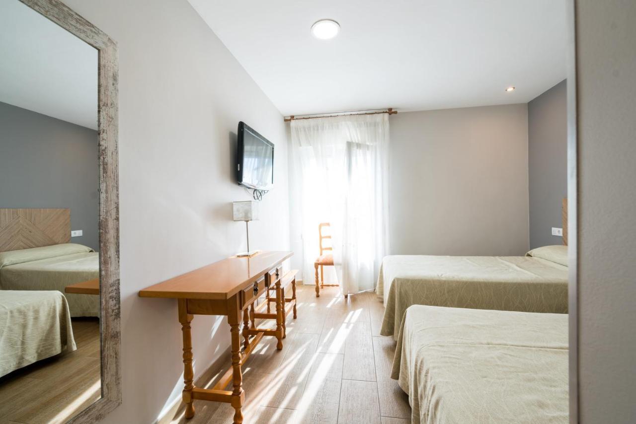 Hotel La Colina Херия Экстерьер фото