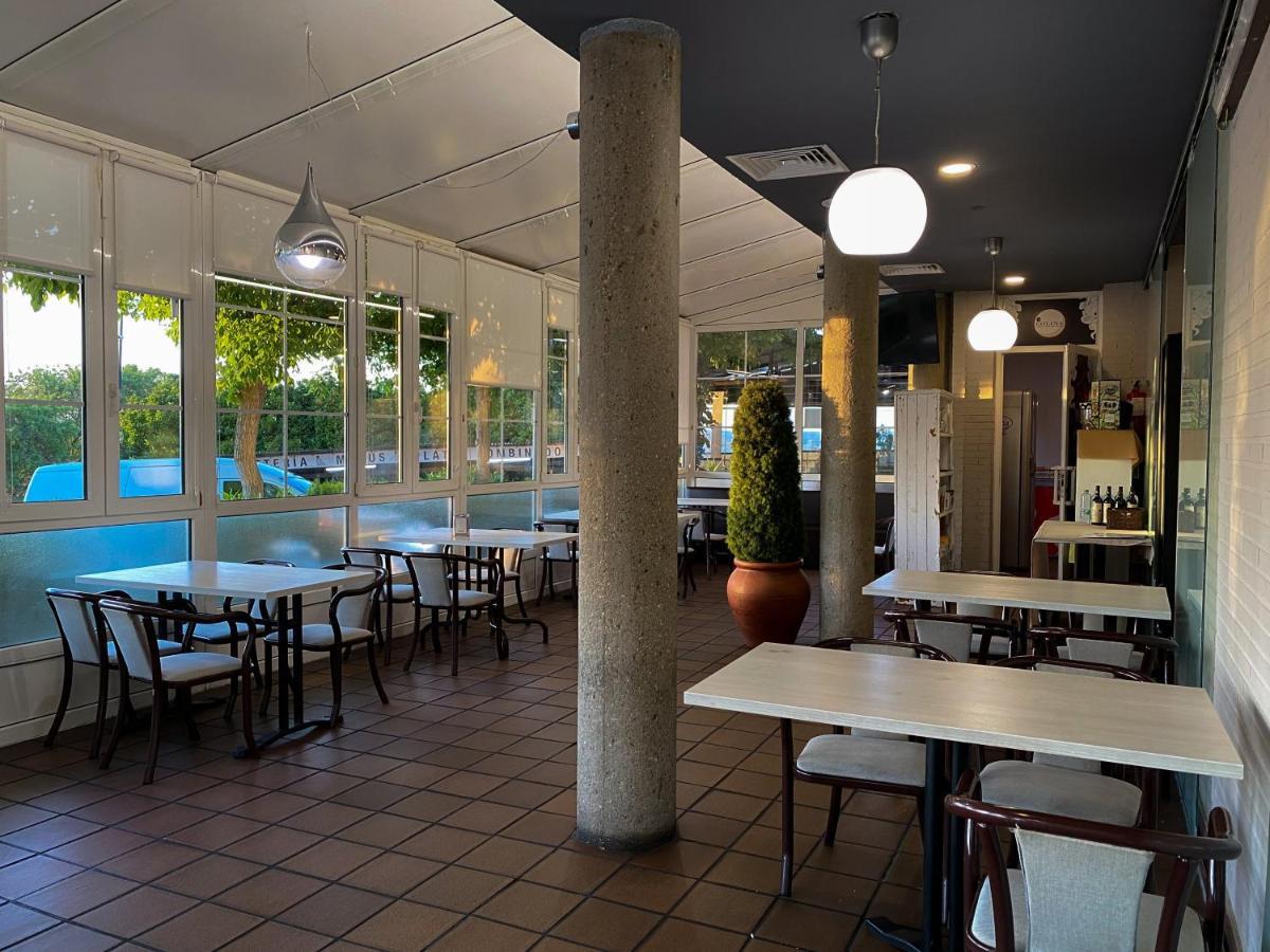 Hotel La Colina Херия Экстерьер фото