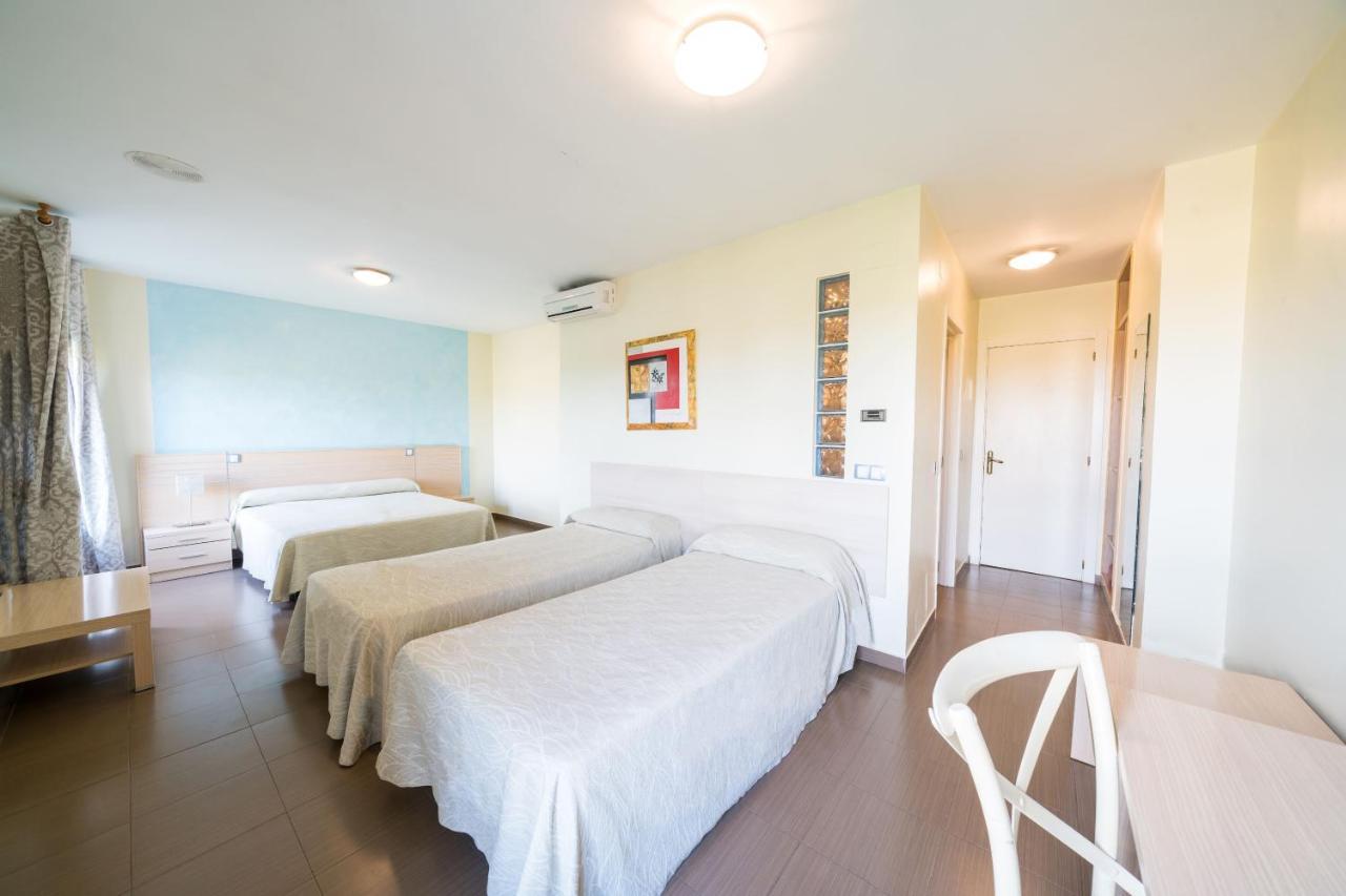 Hotel La Colina Херия Экстерьер фото