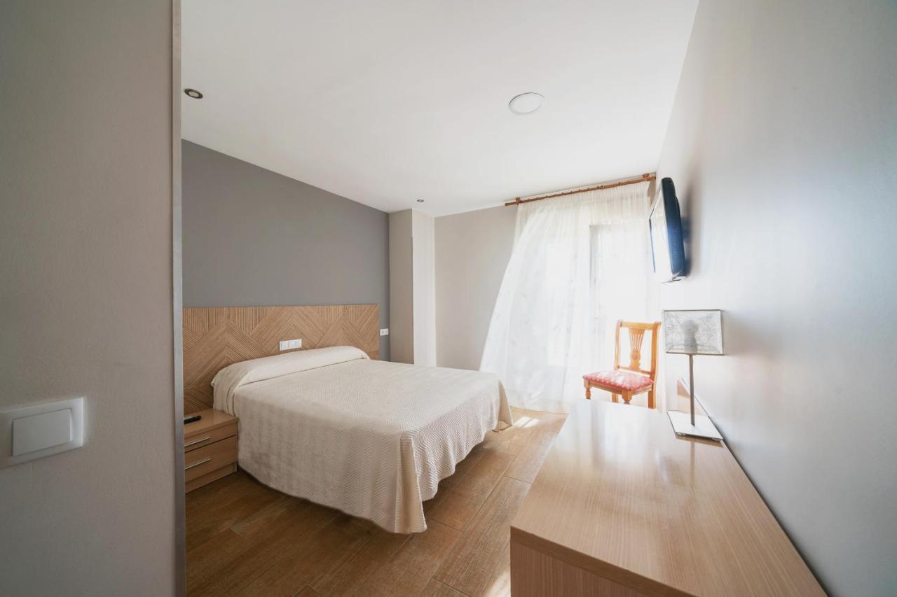 Hotel La Colina Херия Экстерьер фото