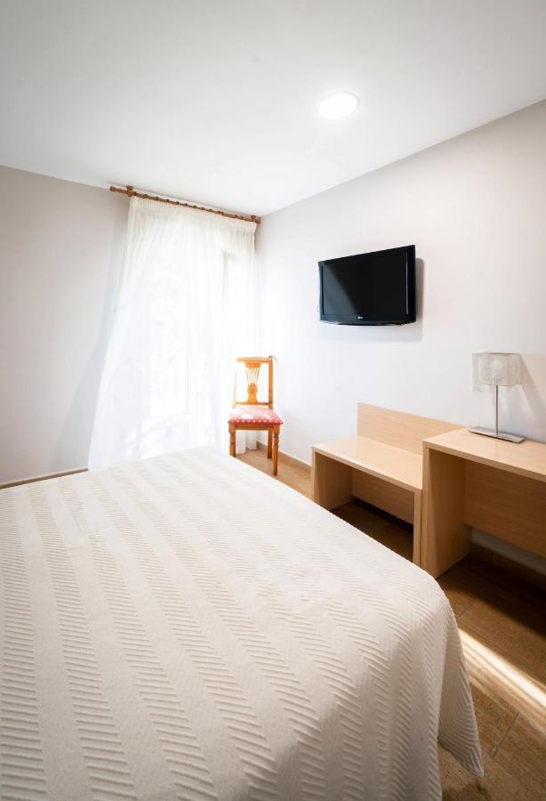 Hotel La Colina Херия Экстерьер фото