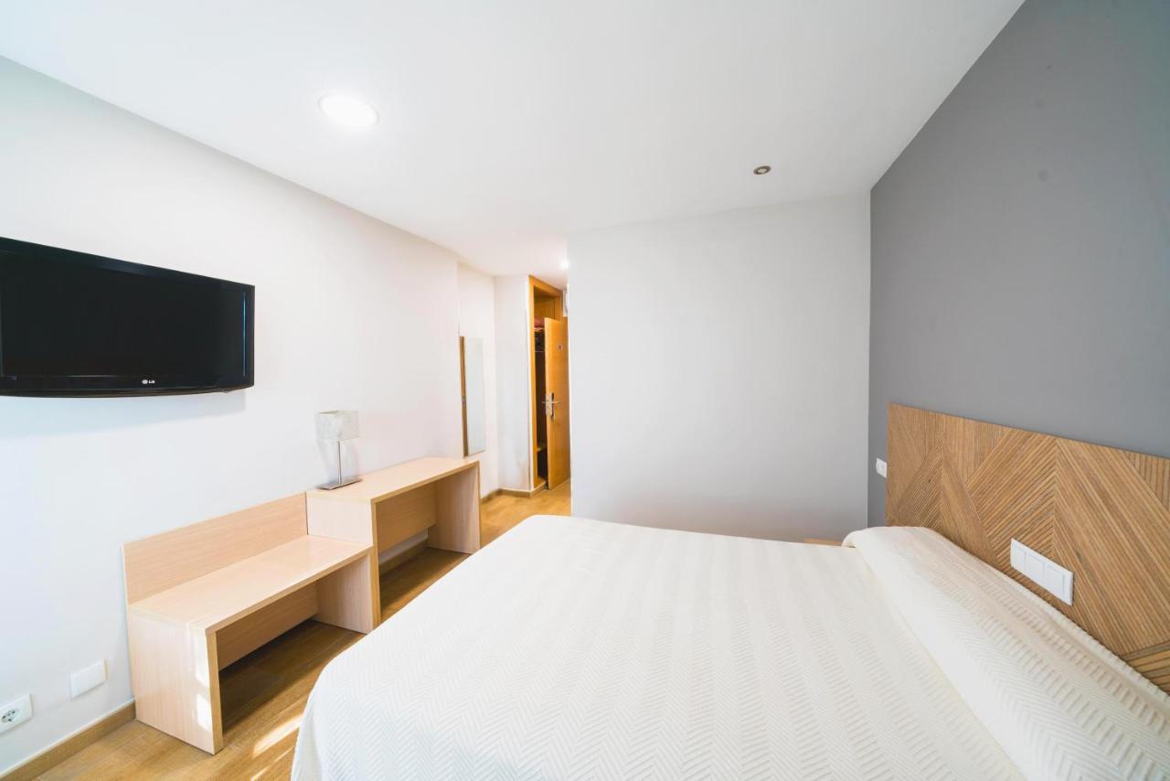Hotel La Colina Херия Экстерьер фото