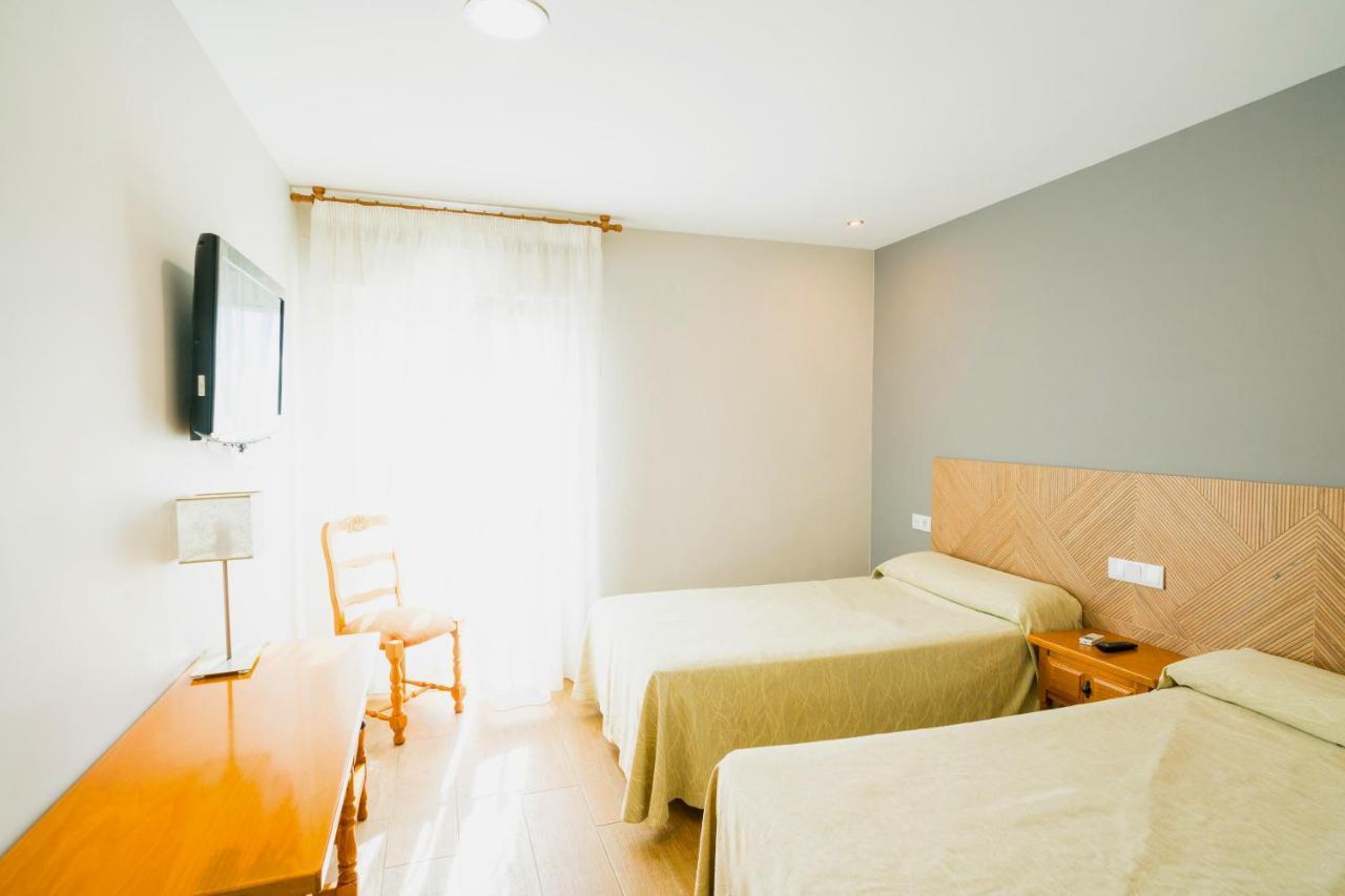 Hotel La Colina Херия Экстерьер фото