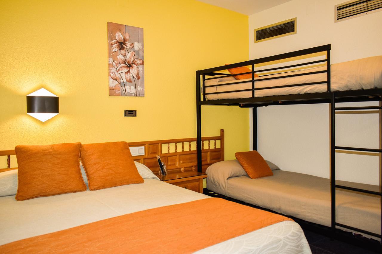 Hotel La Colina Херия Экстерьер фото