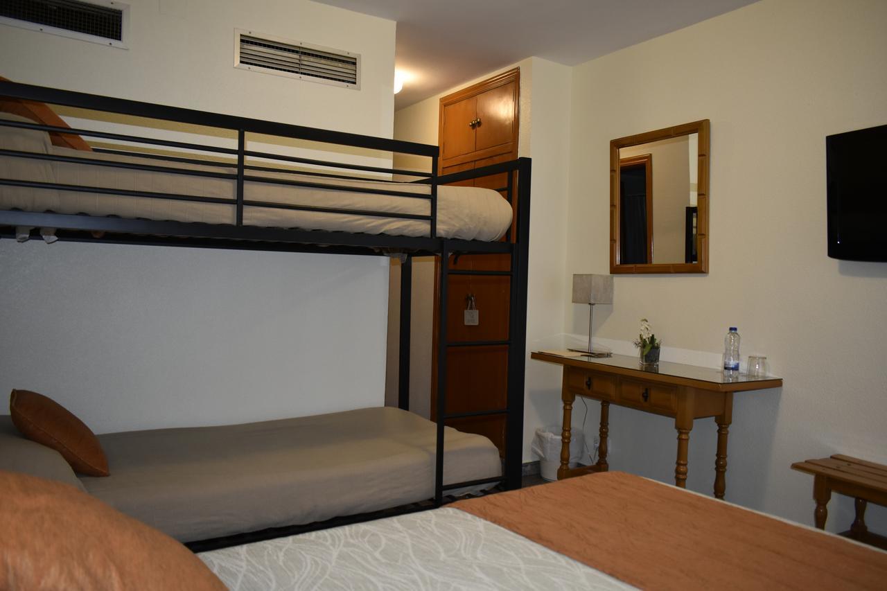 Hotel La Colina Херия Экстерьер фото