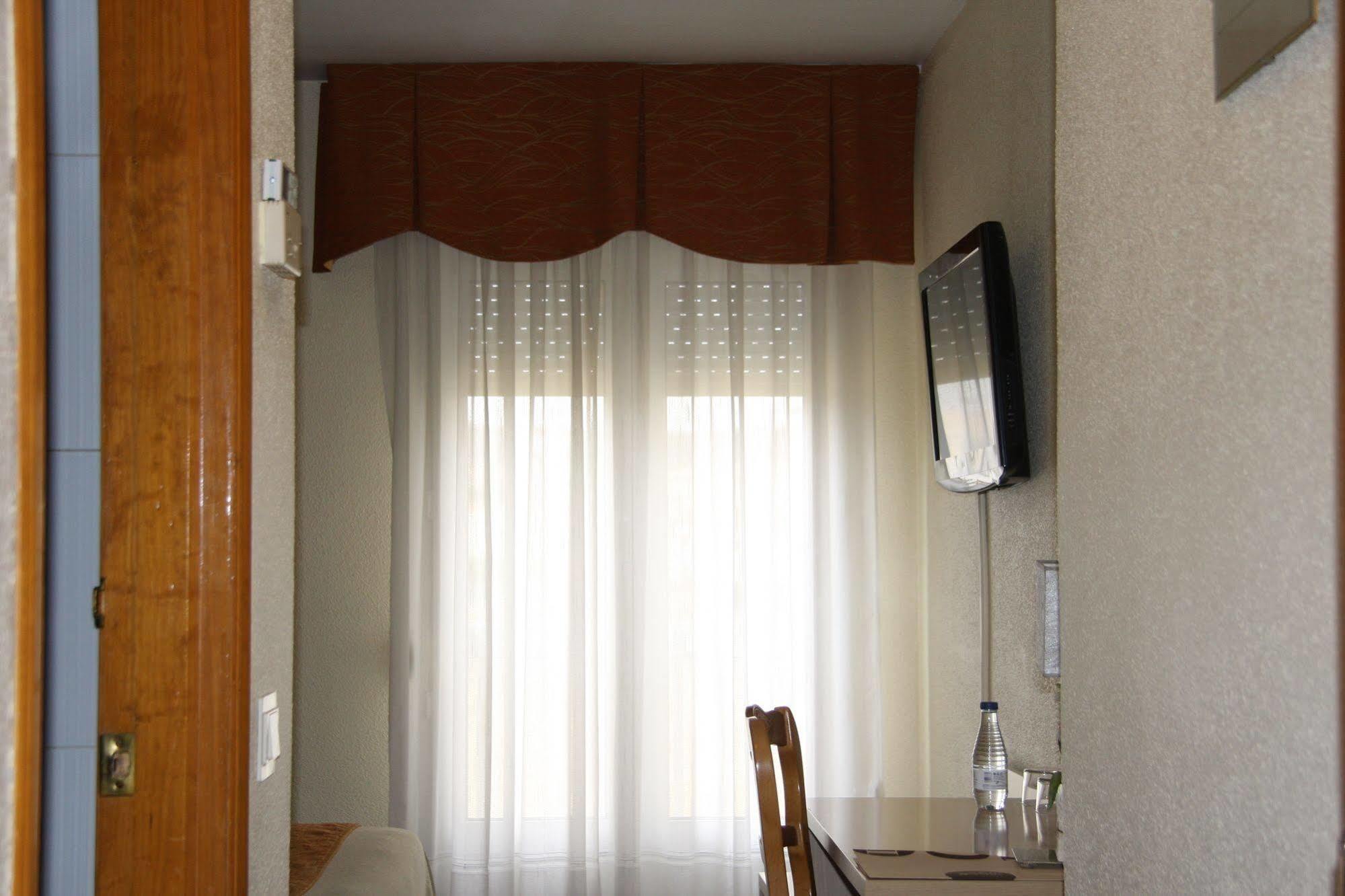 Hotel La Colina Херия Экстерьер фото